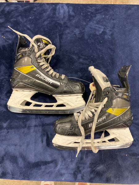 Senior Bauer Supreme 3S Pro Hockey Skates 9 (Used)