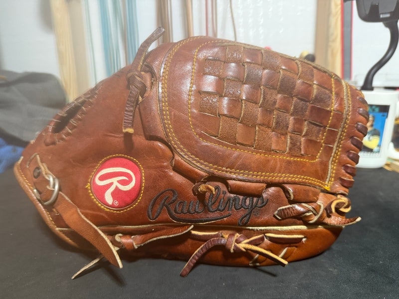 Rawlings Heart of the Hide RH Baseball Glove (Used)