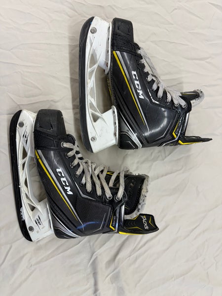 2018 CCM Tacks 9090 Hockey Skates Regular Width Pro Stock 5.5 (Used)