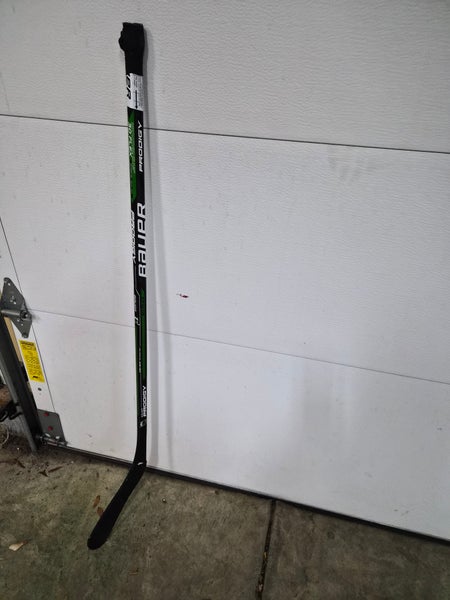 Youth Bauer Prodigy Right Handed Hockey Stick P92 30 Flex (Used)