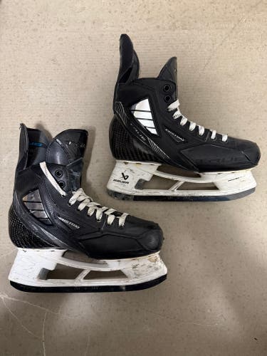 True Pro Custom Hockey Skates Regular Width 7.5 (Used)