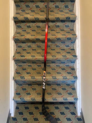 Senior CCM JetSpeed FT8 Pro Left Hand Hockey Stick P28 75 Flex (New)