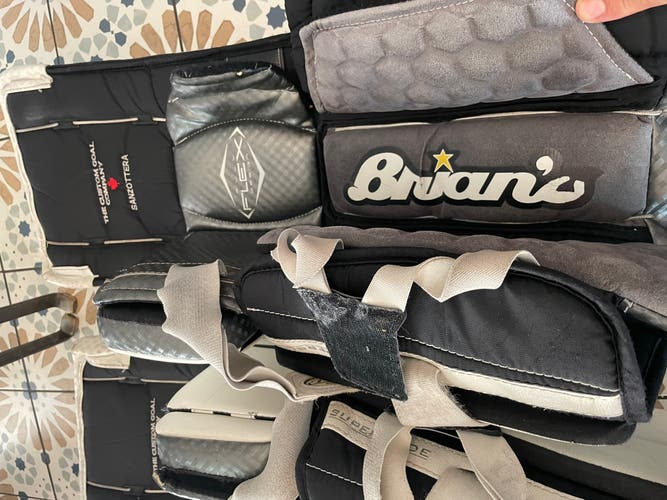35" Brian's SubZero Pro 2 Goalie Leg Pads (Used)