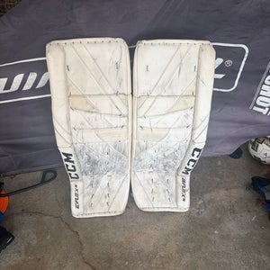 33" CCM Eflex 5 Goalie Leg Pads