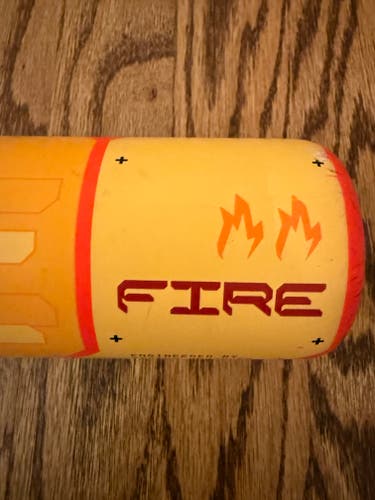 2025 Easton Hype Fire Composite USSSA Certified Bat (-5) 27 oz 32" (Used)