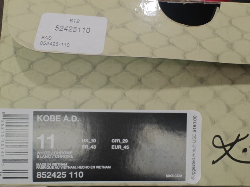 White Men's Size M 11.0 (W 12.0) Adult Nike Shoes