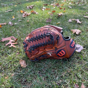 College issue Wilson A2000 d33