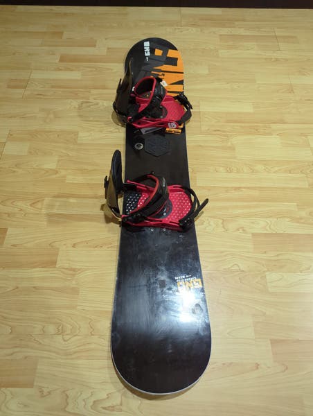 GNU Carbon High Beam series snowboard 150cm With Burton Bindings