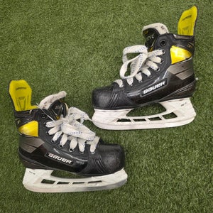 Youth Bauer Supreme 3S Pro Hockey Skates | Size 13.5 Regular Width