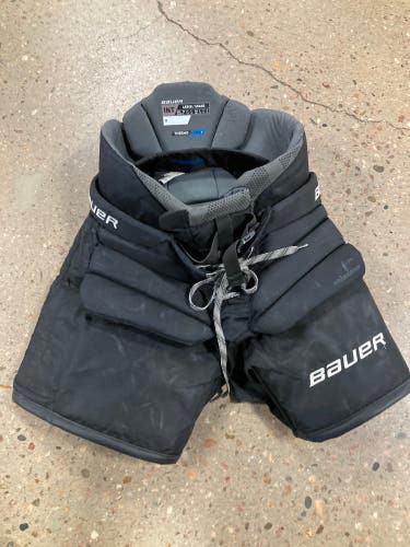 Black Intermediate Large Bauer Elite Hockey Goalie Pants (Used)