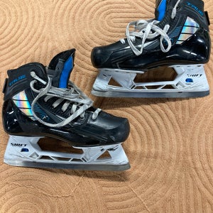 Intermediate True TF7 Hockey Goalie Skates Regular Width 6 (Used)