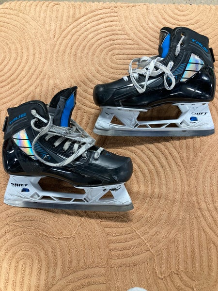 Intermediate True TF7 Hockey Goalie Skates Regular Width 6 (Used)