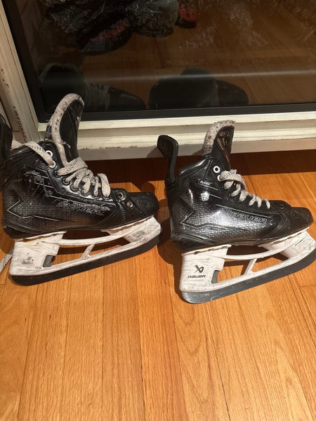 2024 Bauer Supreme M50 Pro Hockey Skates Regular Width 6.5 (Used)