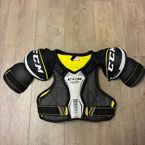 CCM Ultra 2.0 Shoulder Pads Jr Small - Excellent Condition