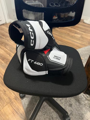 Senior Large CCM Jetspeed FT680 Elbow Pads (New)