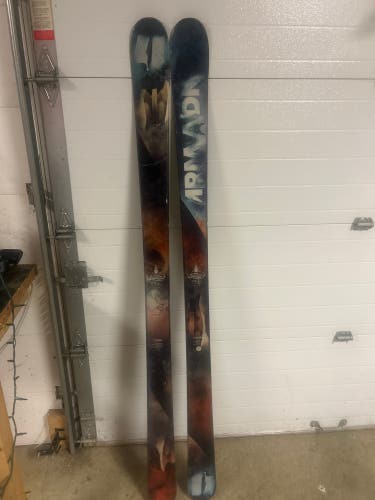 2016 Armada Invictus 95 185 cm All Mountain Skis Without Bindings (Used)