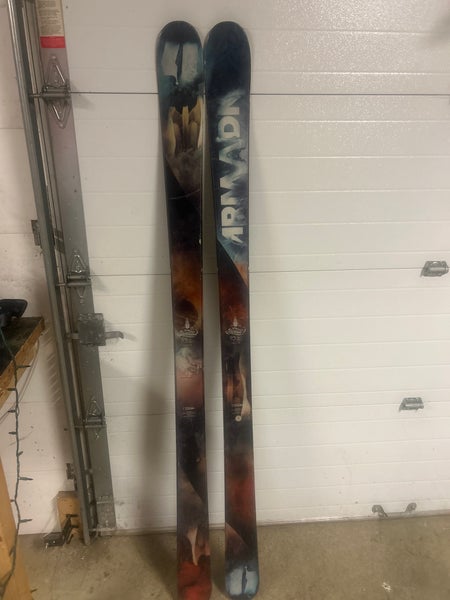 2016 Armada Invictus 95 185 cm All Mountain Skis Without Bindings (Used)