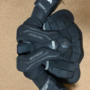 Vaughn V10 Pro Carbon Goalie Chest Protector