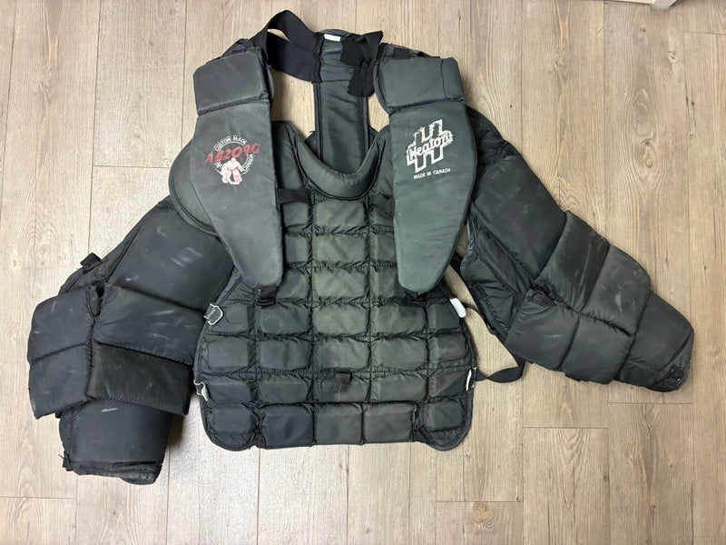 Heaton Custom Made AB 2090 Goalie Chest & Arm Pads Vintage