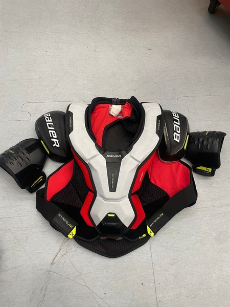 Extra Large Senior Bauer Vapor Hyperlite Shoulder Pads
