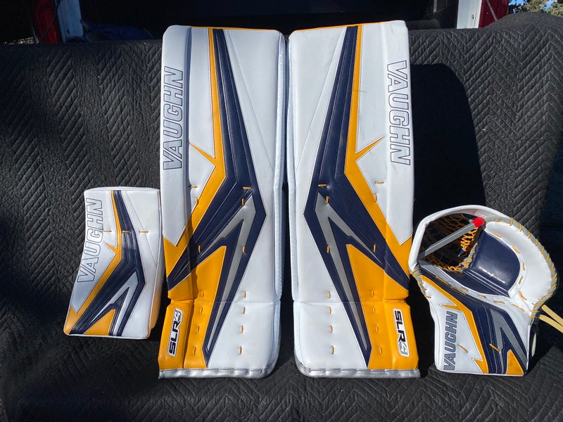 33" + 1.5” 2024 Vaughn SLR4 Pro Carbon Regular Goalie Full Set Pro Stock (Used)