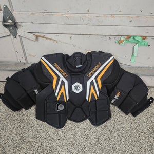 Large Vaughn SLR 4 Goalie Chest Protector (Used)