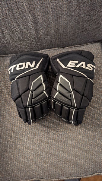 Easton Synergy 650 Gloves 13" (Used)