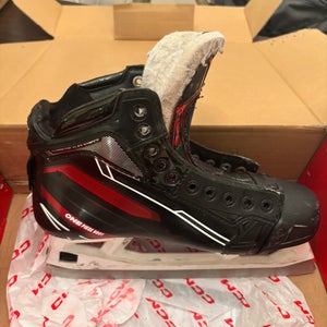 CCM EFLEX 6.9 Hockey Goalie Skates Regular Width 7.5 (Used)