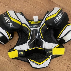 Men's Medium Senior Bauer Supreme 2S Pro Shoulder Pads Pro Stock