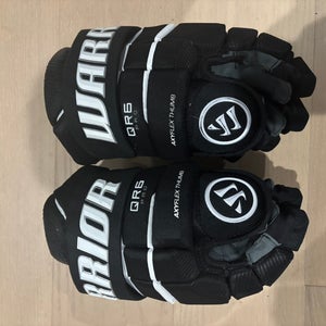 Warrior Gloves 13" QR6 Pro Black Barely Used Very Good Condition