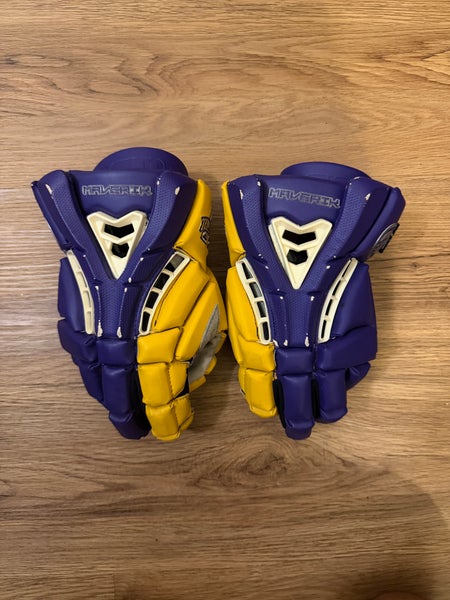 2025 American East Champion UAlbany Lacrosse Gloves