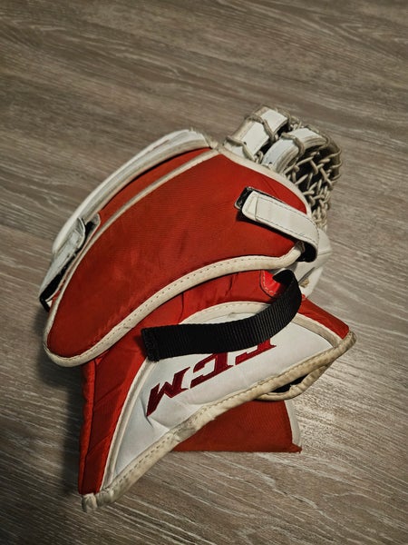 CCM Axis 1.9 Regular (Used)