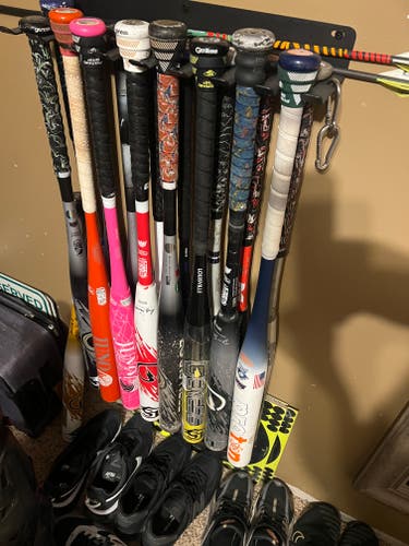 Louisville Slugger Genesis Bat 27 oz 34" (New)