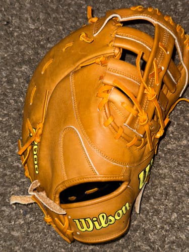 Wilson A2000 RH First Base Baseball Glove 12.5" (New)