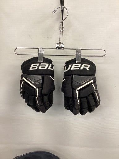 Used Bauer SUPREME ULTRA SONIC Youth Gloves Black 9" 11851-S000040224
