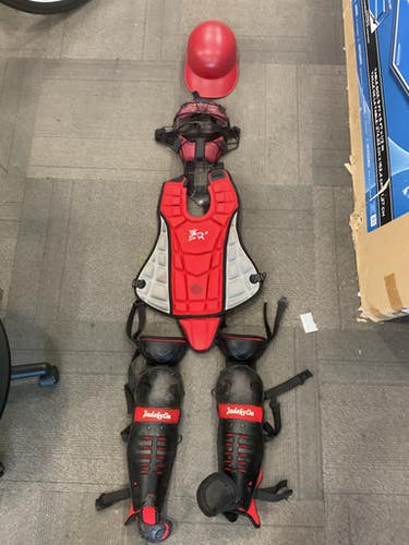 Used JADEKYLIN CHEST PROTECTOR Catchers Chest Protector Black Youth 11614-S000225424