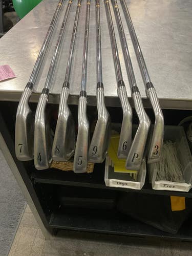 Used Titleist 990 DCI Mens Iron Set RH 3I-PW 11614-S000225367