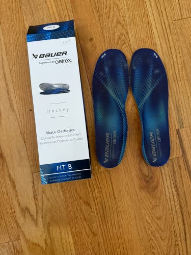 Bauer aetrex skate inserts size 8-8 1/2 fit B (Used)