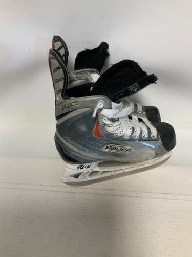 Used Bauer VAPOR X30 Junior Hockey Skate Junior 03.5 11823-S000035948