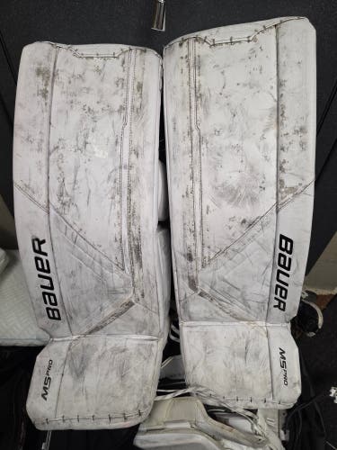 32" Bauer Supreme M5 Pro Goalie Leg Pads (Used)