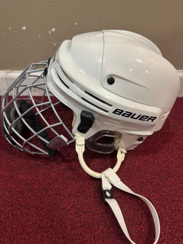 Small Bauer 4500 Helmet (New) Item#4500w