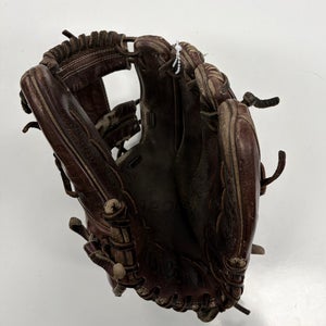 Wilson A2000 RH Baseball Glove 11.75" (Used)