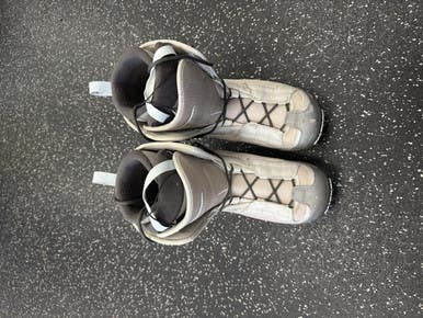 Used Salomon DIADEM Womens Snowboard Boots Grey Senior 7.5 11849-S000033696