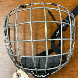 Small Youth Bauer True Vision Full Cage (Used)