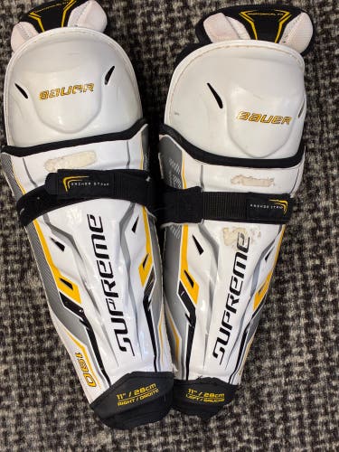 Junior Bauer Supreme 190 Shin Pads 11" (Used)