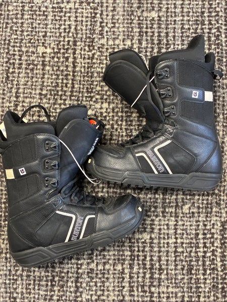 Burton Invader Snowboard Boots (M 7.0)
