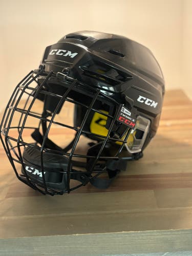 Small CCM Tacks 210 Helmet