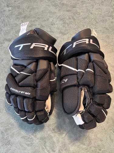 True Catalyst 9X3 Gloves 12" (New)