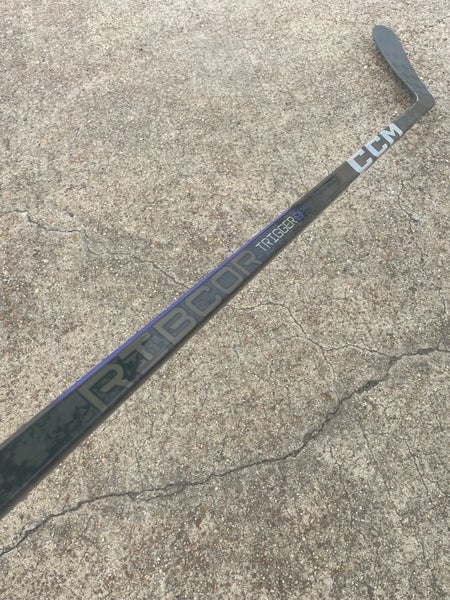 CCM Trigger 9 Pro Stock Hockey Stick Grip 70 Flex P90 Left 4654