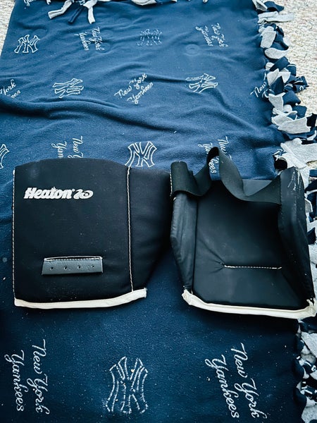 Heaton lace in thigh guards, Senior